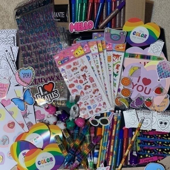 Mystery Stationary Fun Kit and Metal Storage Box - Picture 5 of 9